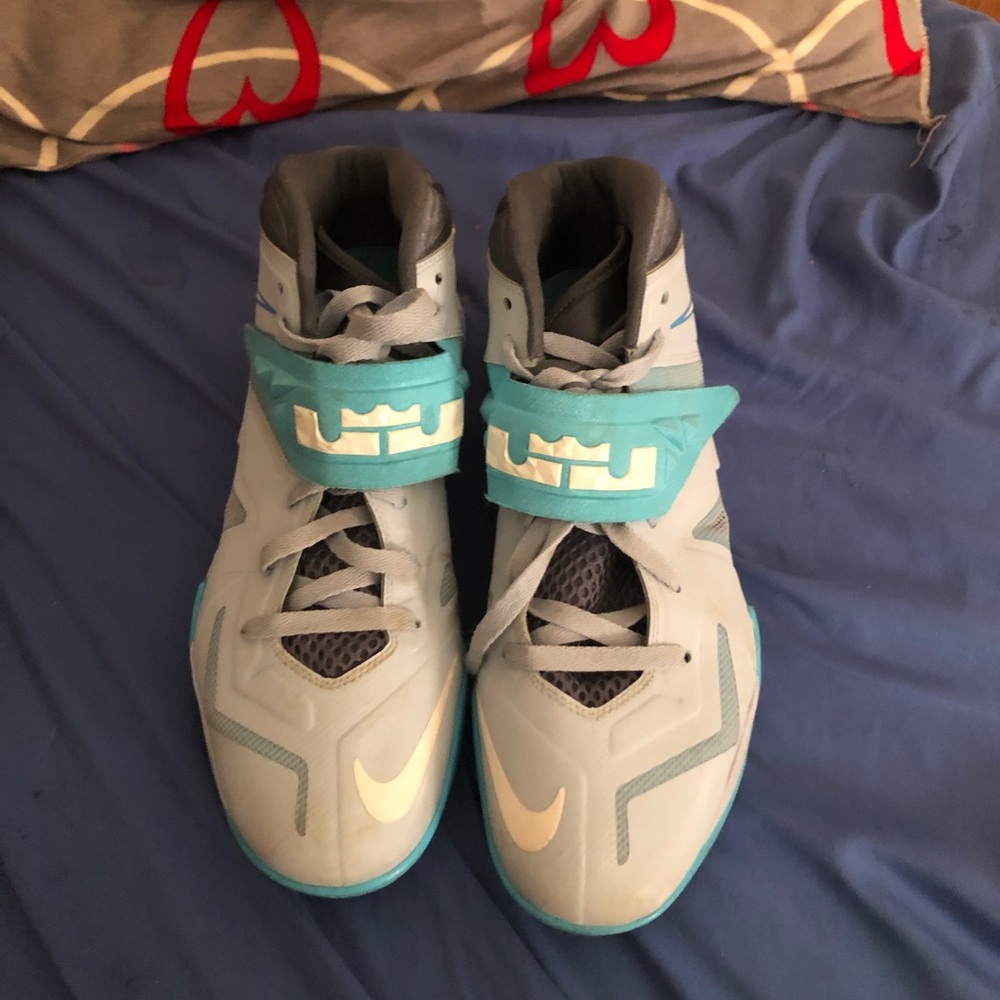 Blue Nike Basketball Shoes